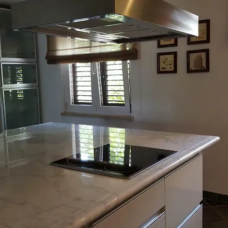Apartment Colonial Close To Lone Beach *